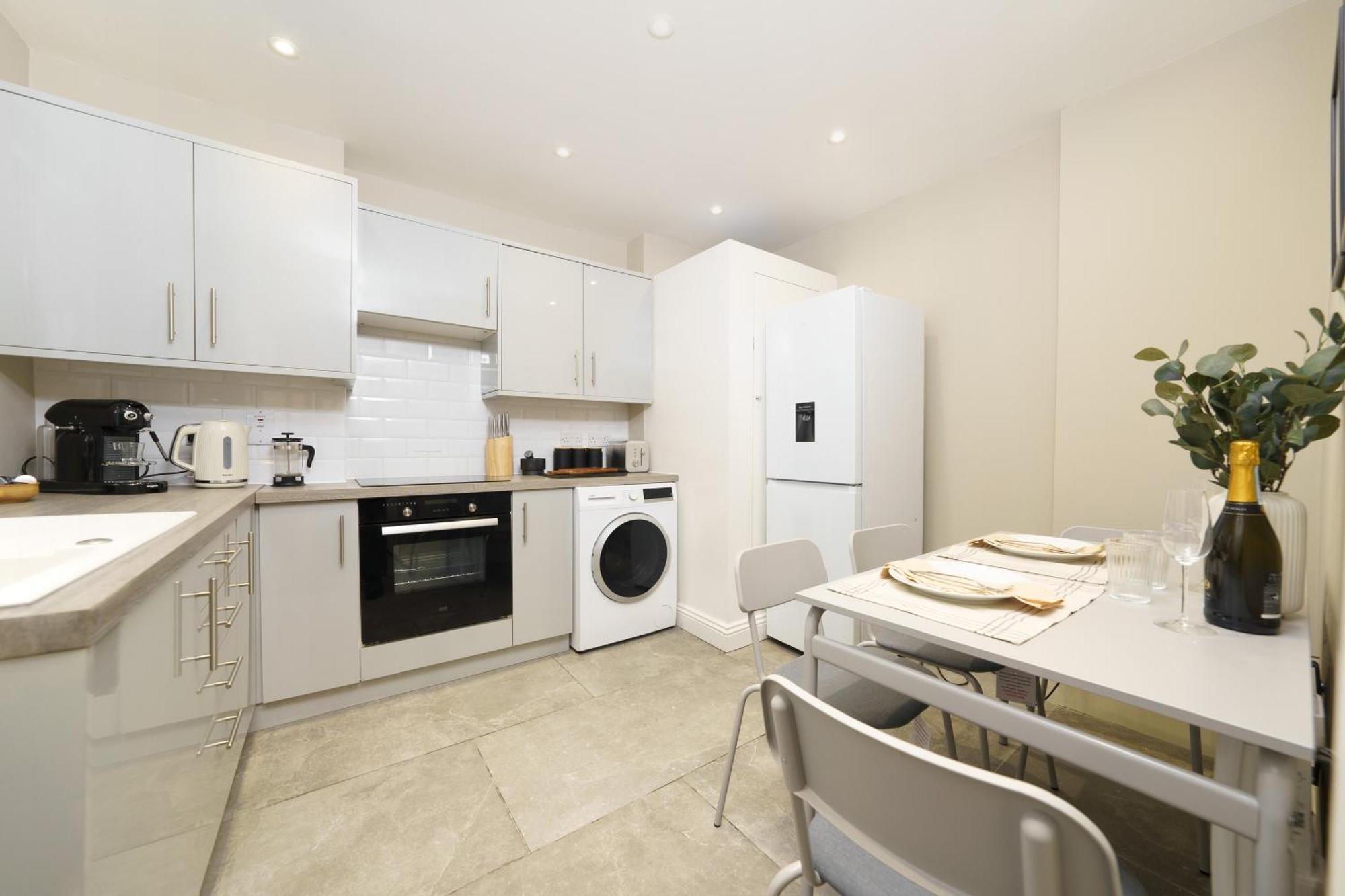 Best Covent Garden/Chinatown/Soho Location Londyn Zewnętrze zdjęcie